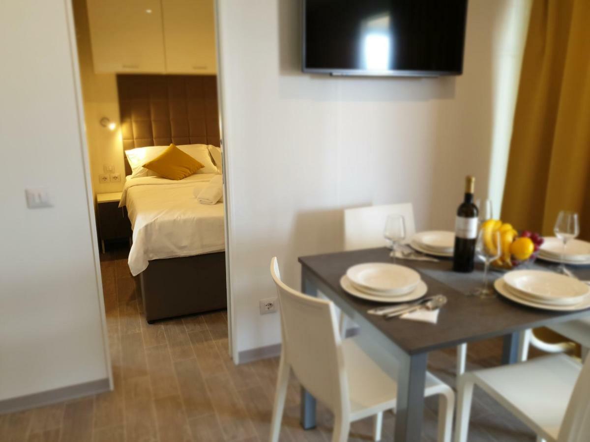 Dalmaris Camp - Prestige Mobile Homes Biograd Na Moru Ngoại thất bức ảnh